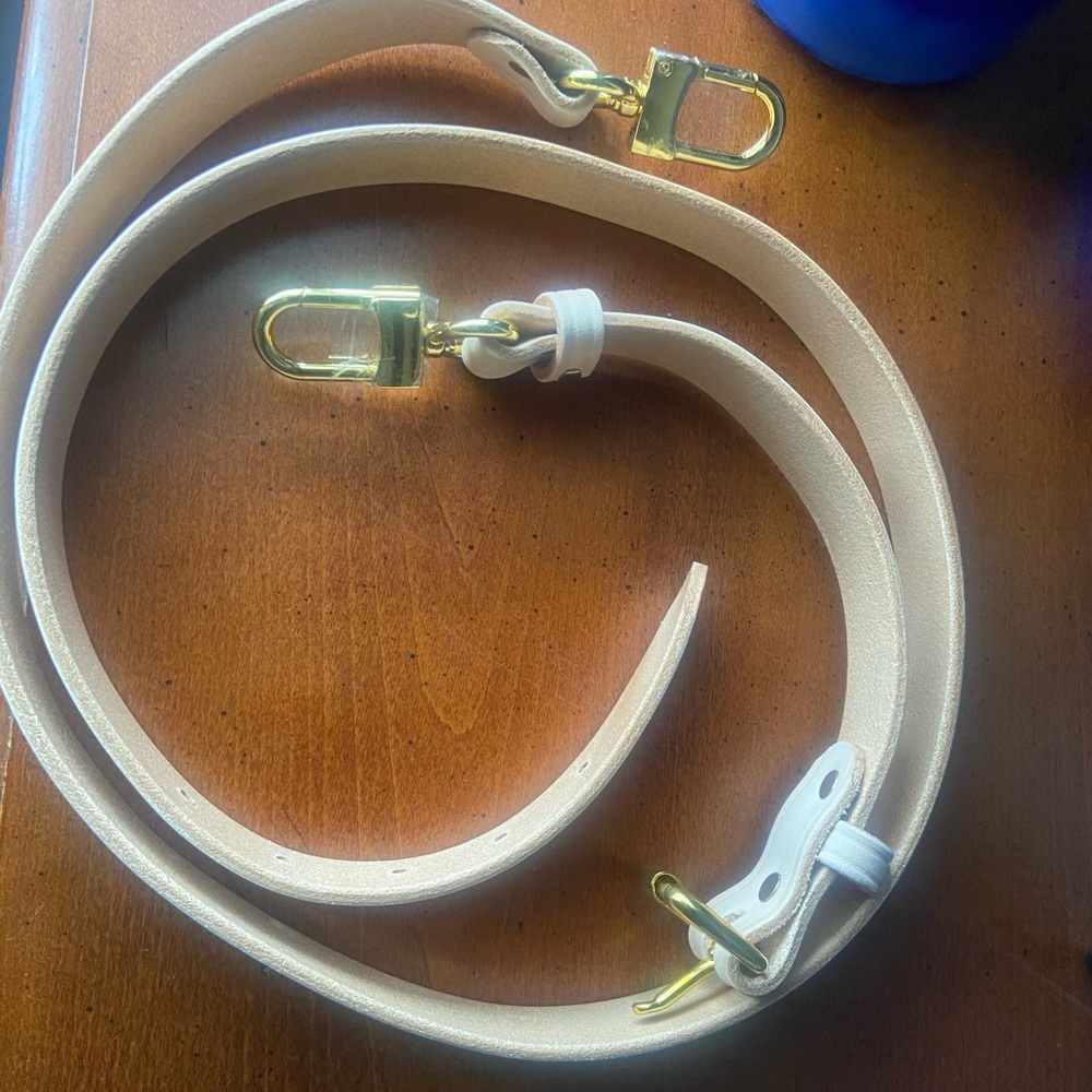 Adjustable 1 in Vachette Leather Replacement Strap